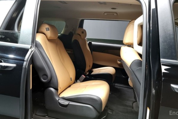 2021 Kia Carnival с пробегом 75 251 км