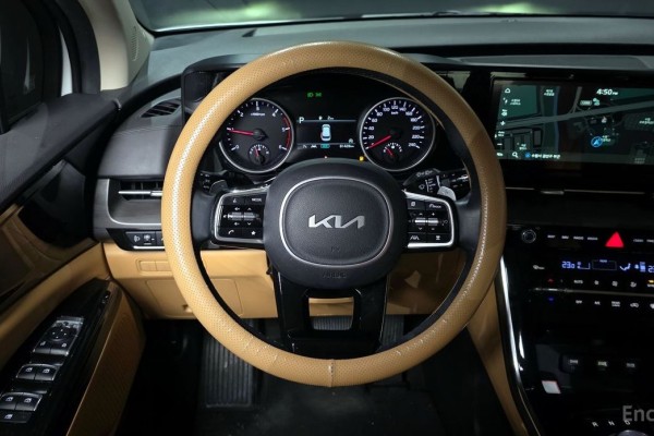 2022 Kia Carnival с пробегом 81 428 км