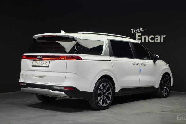 2022 Kia Carnival с пробегом 71 006 км