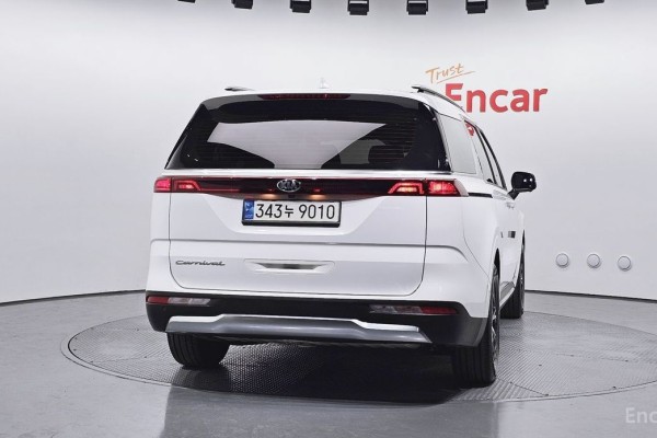 2021 Kia Carnival с пробегом 74 534 км