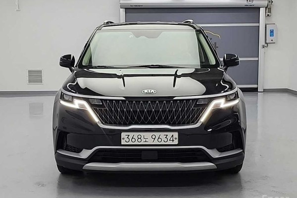 2021 Kia Carnival с пробегом 90 493 км