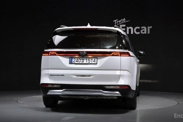 2021 Kia Carnival с пробегом 87 040 км