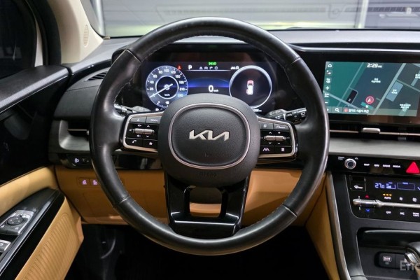 2022 Kia Carnival с пробегом 71 006 км