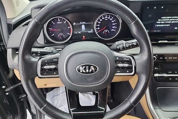 2021 Kia Carnival с пробегом 90 493 км