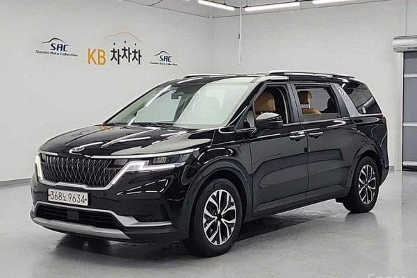 2021 Kia Carnival с пробегом 90 493 км