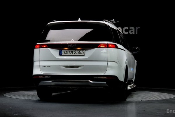 2022 Kia Carnival с пробегом 85 835 км