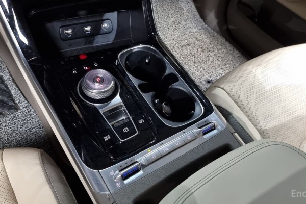 2022 Kia Carnival с пробегом 85 835 км