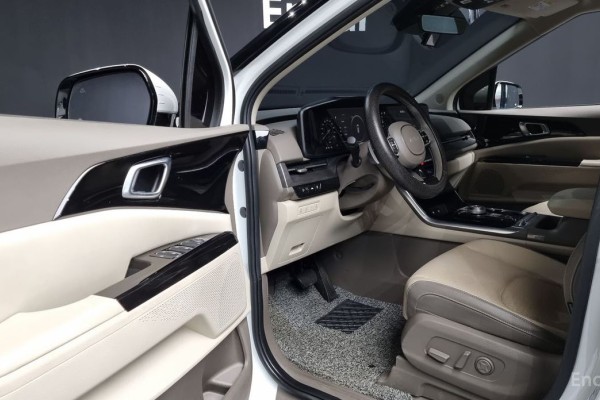 2022 Kia Carnival с пробегом 85 835 км