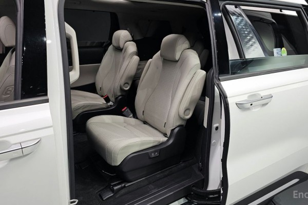 2021 Kia Carnival с пробегом 87 040 км