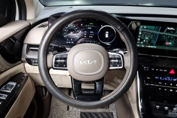 2022 Kia Carnival с пробегом 85 835 км