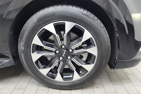 2022 Kia Carnival с пробегом 62 741 км