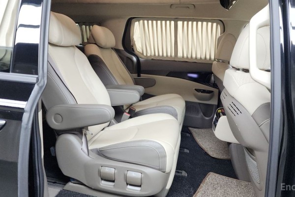 2022 Kia Carnival с пробегом 62 741 км