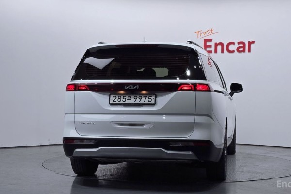 2022 Kia Carnival с пробегом 64 503 км