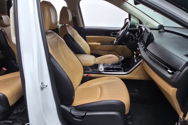 2022 Kia Carnival с пробегом 64 503 км