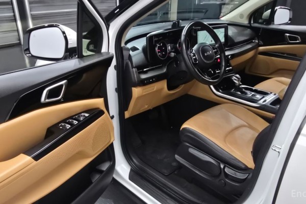 2022 Kia Carnival с пробегом 64 503 км