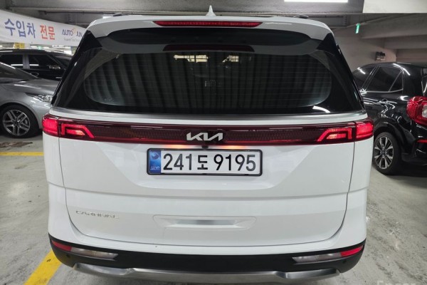 2022 Kia Carnival с пробегом 69 600 км