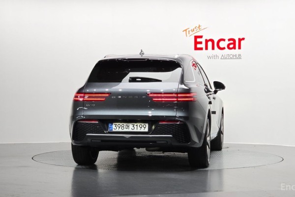 2021 Genesis GV70 с пробегом 68 646 км