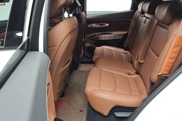 2021 Genesis GV70 с пробегом 63 730 км