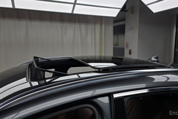 2021 Genesis GV70 с пробегом 68 646 км