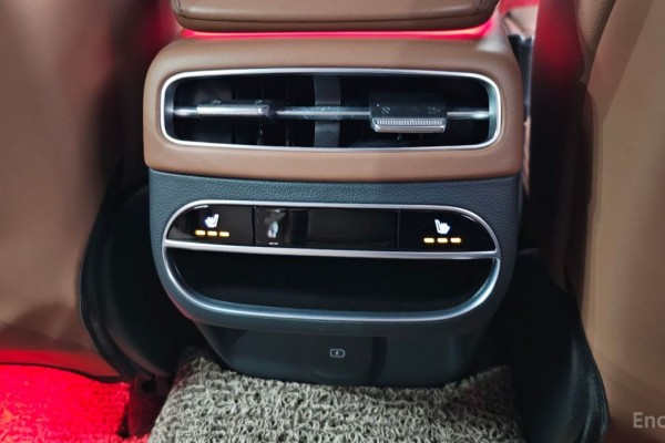 2021 Genesis GV70 с пробегом 63 730 км