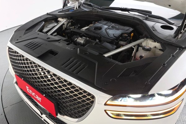 2021 Genesis GV70 с пробегом 78 622 км