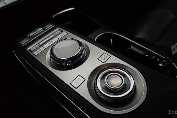 2021 Genesis GV70 с пробегом 78 622 км