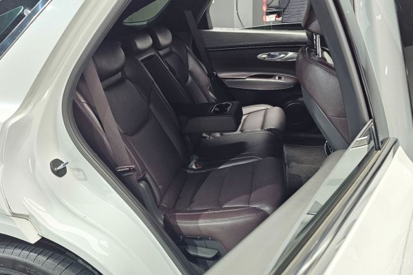 2021 Genesis GV70 с пробегом 78 622 км