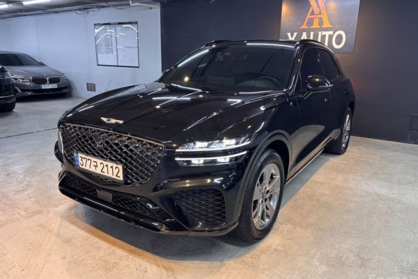 2021 Genesis GV70 с пробегом 67 000 км