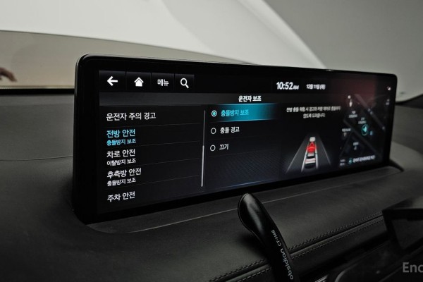 2021 Genesis GV70 с пробегом 78 622 км