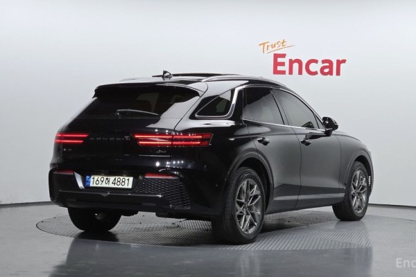 2021 Genesis GV70 с пробегом 80 092 км