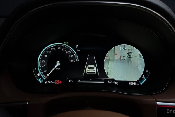 2021 Genesis GV70 с пробегом 69 988 км