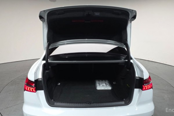 2022 Audi A6 с пробегом 44 936 км