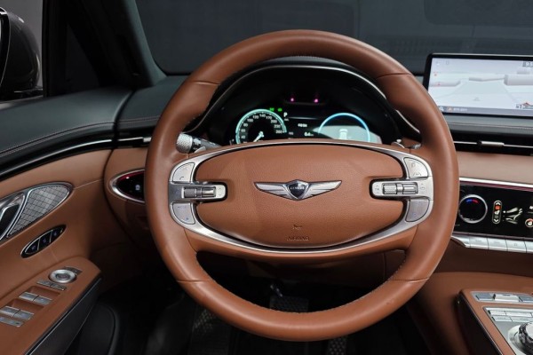 2021 Genesis GV70 с пробегом 69 988 км