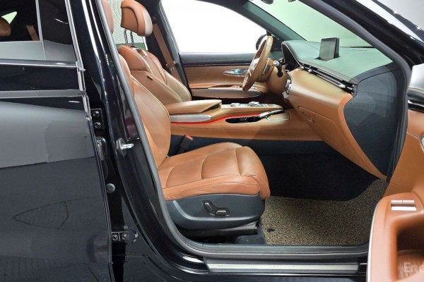 2021 Genesis GV70 с пробегом 80 092 км