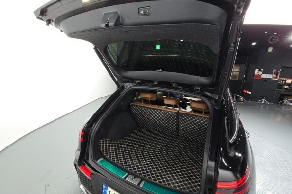 2021 Genesis GV70 с пробегом 80 092 км