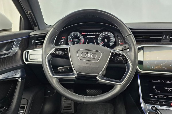 2021 Audi A6 с пробегом 90 658 км