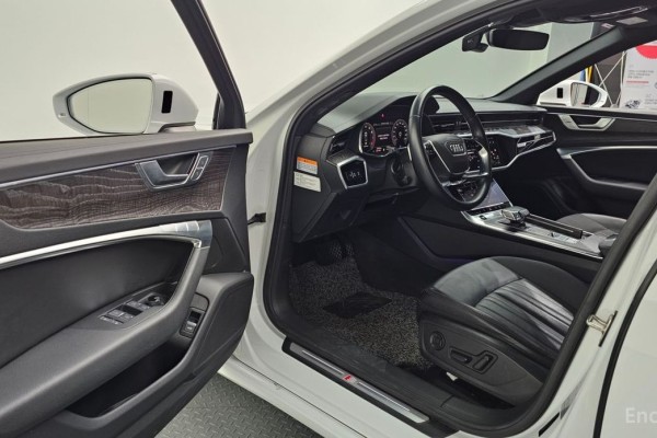 2021 Audi A6 с пробегом 47 016 км