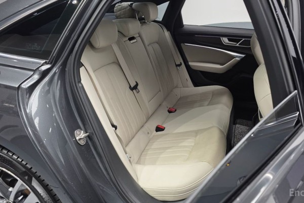 2022 Audi A6 с пробегом 54 463 км