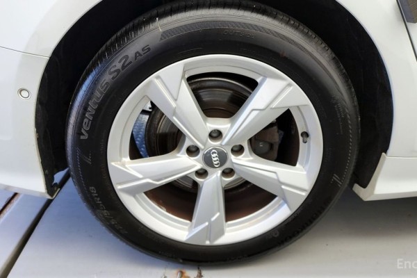 2021 Audi A6 с пробегом 63 374 км