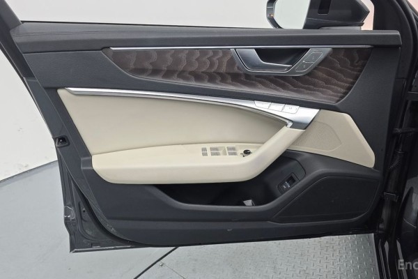 2022 Audi A6 с пробегом 54 463 км