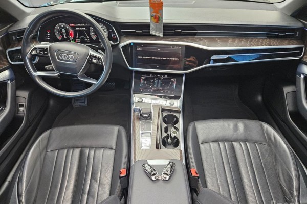 2021 Audi A6 с пробегом 59 043 км