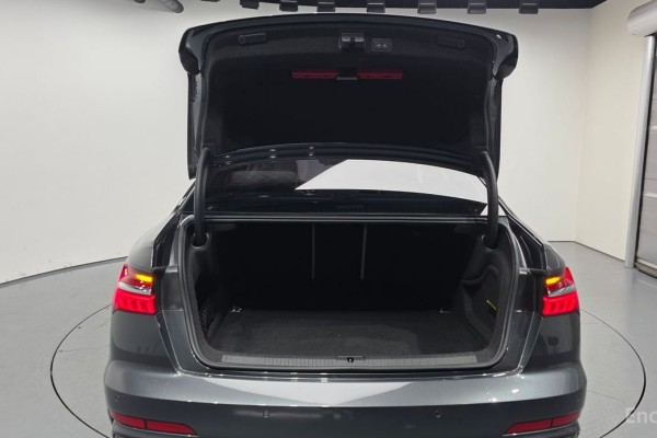 2022 Audi A6 с пробегом 54 463 км