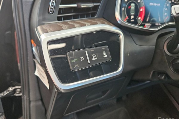 2021 Audi A6 с пробегом 59 043 км