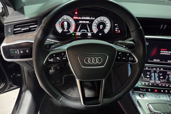 2021 Audi A6 с пробегом 59 919 км