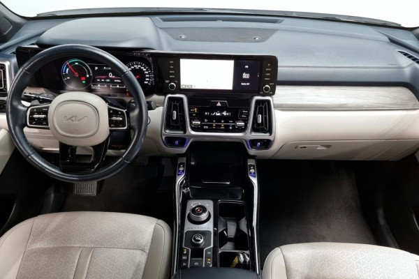 2022 Kia Sorento с пробегом 40 438 км