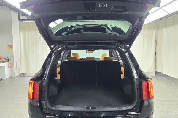 2022 Kia Sorento с пробегом 63 031 км