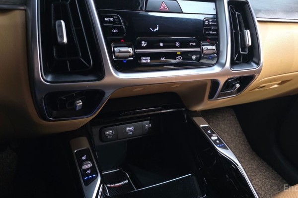 2021 Kia Sorento с пробегом 50 927 км