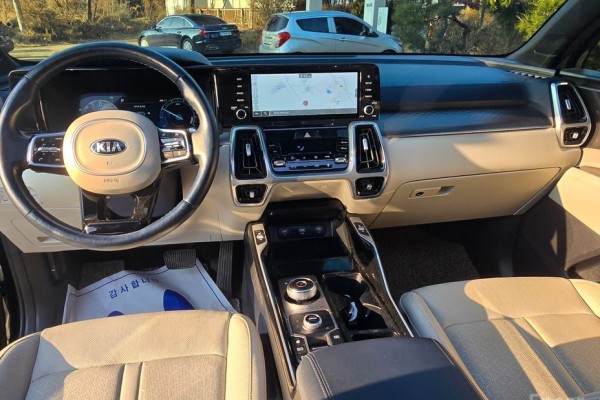 2021 Kia Sorento с пробегом 77 680 км