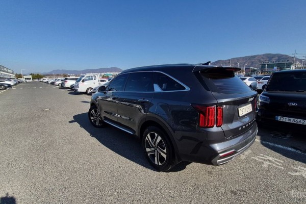 2021 Kia Sorento с пробегом 56 686 км