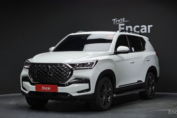 2025 SsangYong Rexton с пробегом 10 057 км